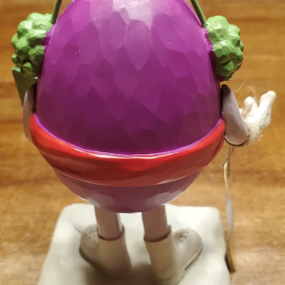 Jim Shore M&M'S,  Purple Character, "Sweet Surprise,"  6015684, Figure NWT!! - Picture 3 of 6